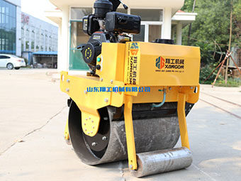 翔工小型壓路機(jī)：小身材，大力量